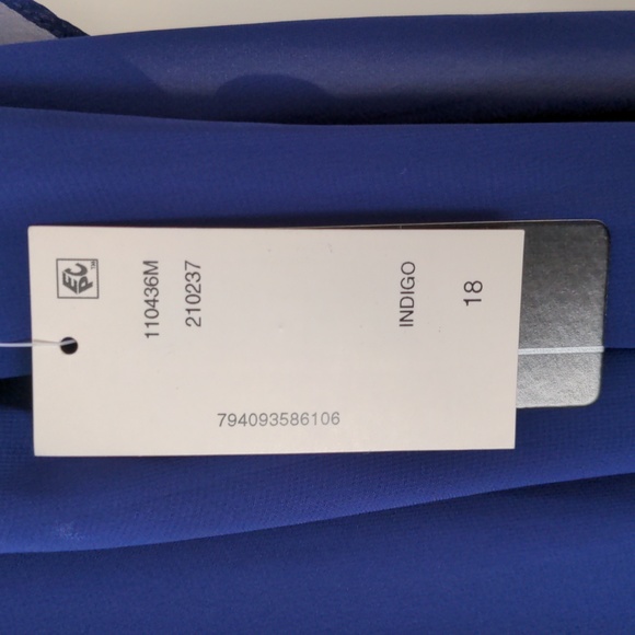 Indigo Dress with accompanying gold necklace (NWT!) - Picture 5 of 9